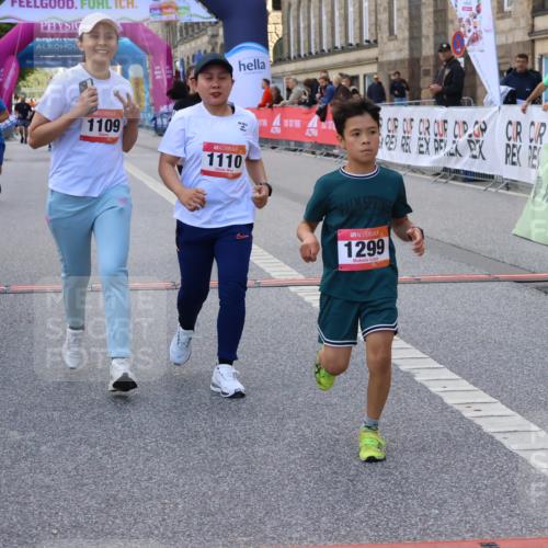 06.09.2026 - CURREX Alsterlauf Strokosch-Dieckow http://msf.ph/oto/10147163 06.09.2026 11:56:01 Ziel 1072, 1109, 1110, 1299, 1320, 1344, 8042, 8103, 8251, 8346 meine-sportfotos.de