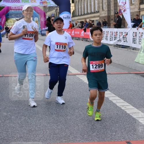 06.09.2026 - CURREX Alsterlauf Strokosch-Dieckow http://msf.ph/oto/10147165 06.09.2026 11:56:01 Ziel 1072, 1109, 1110, 1299, 1320, 1344, 8042, 8103, 8251, 8346 meine-sportfotos.de