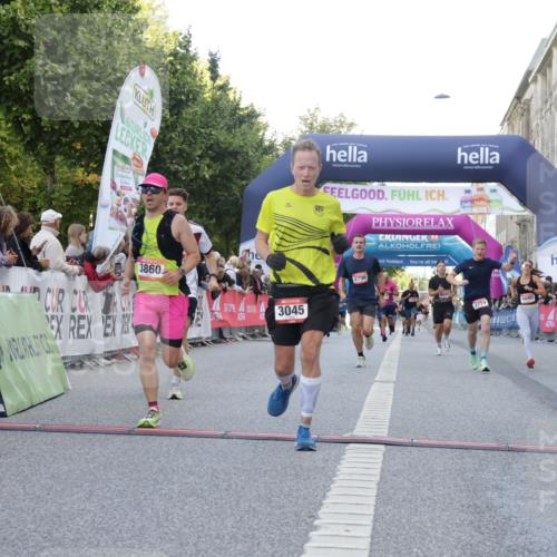 06.09.2026 - CURREX Alsterlauf Yannick Fuchs http://msf.ph/oto/10147172 06.09.2026 09:48:25 Ziel 2189, 2746, 2796, 3045, 3860, 3878, 3977, 4254, 4690, 4774, 5153, 5311, 5868, 6040 meine-sportfotos.de