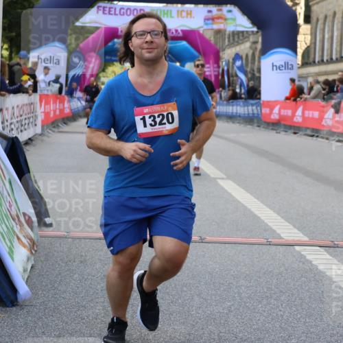 06.09.2026 - CURREX Alsterlauf Strokosch-Dieckow http://msf.ph/oto/10147184 06.09.2026 11:56:06 Ziel 1109, 1110, 1131, 1299, 1320, 1344, 8103, 8285, 8312 meine-sportfotos.de