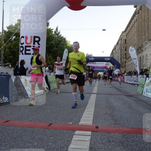 06.09.2026 - CURREX Alsterlauf Yannick Fuchs http://msf.ph/oto/10147214 06.09.2026 09:48:26 Ziel 2189, 2746, 2796, 3045, 3860, 3977, 4254, 4690, 4774, 5153, 5311, 5868, 6040 meine-sportfotos.de
