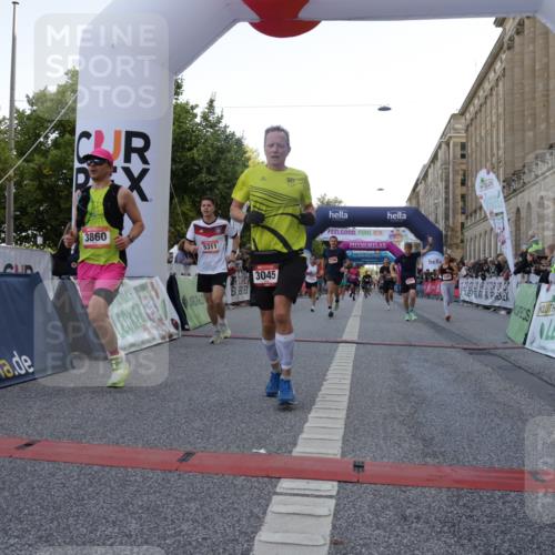 06.09.2026 - CURREX Alsterlauf Yannick Fuchs http://msf.ph/oto/10147219 06.09.2026 09:48:26 Ziel 2189, 2746, 2796, 3045, 3860, 3977, 4254, 4690, 4774, 5153, 5311, 5868, 6040 meine-sportfotos.de