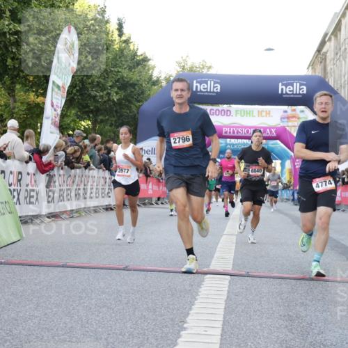 06.09.2026 - CURREX Alsterlauf Yannick Fuchs http://msf.ph/oto/10147247 06.09.2026 09:48:28 Ziel 2189, 2746, 2796, 3045, 3798, 3847, 3860, 3977, 4254, 4471, 4690, 4774, 5153, 5311, 5868, 6040, 8217 meine-sportfotos.de
