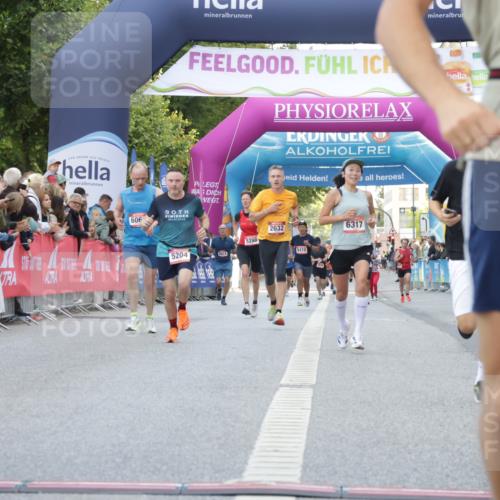 06.09.2026 - CURREX Alsterlauf Yannick Fuchs http://msf.ph/oto/10147357 06.09.2026 09:48:43 Ziel 2081, 2088, 2480, 3008, 4359, 5204, 5245, 5450, 5941, 6061, 6198, 6317, 6481, 8188, 8223 meine-sportfotos.de