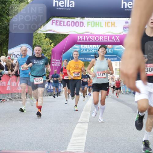 06.09.2026 - CURREX Alsterlauf Yannick Fuchs http://msf.ph/oto/10147395 06.09.2026 09:48:44 Ziel 2081, 2088, 2480, 2632, 3008, 4359, 5204, 5245, 5450, 5941, 6061, 6198, 6317, 8223 meine-sportfotos.de