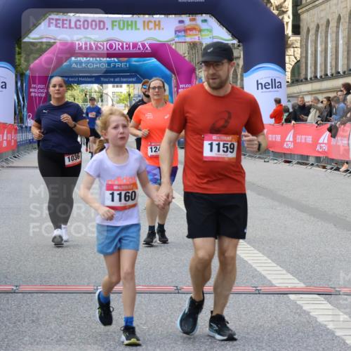06.09.2026 - CURREX Alsterlauf Strokosch-Dieckow http://msf.ph/oto/10147576 06.09.2026 11:57:52 Ziel 1036, 1075, 1084, 1139, 1159, 1160, 1241, 1246, 8090 meine-sportfotos.de