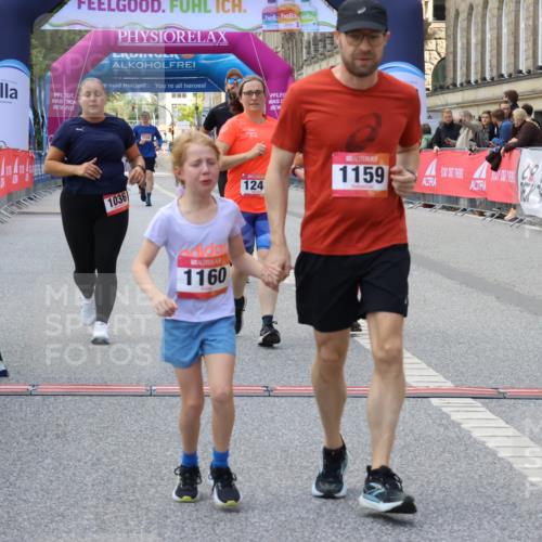 06.09.2026 - CURREX Alsterlauf Strokosch-Dieckow http://msf.ph/oto/10147592 06.09.2026 11:57:53 Ziel 1036, 1075, 1084, 1139, 1159, 1160, 1241, 1246, 8090 meine-sportfotos.de