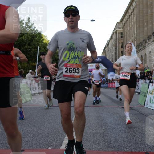 06.09.2026 - CURREX Alsterlauf Yannick Fuchs http://msf.ph/oto/10147774 06.09.2026 09:49:01 Ziel 2067, 2655, 2693, 3009, 3074, 3533, 4579, 4785, 5034, 5068, 5378, 5400, 5929, 5992, 6041, 6124, 6236, 6245, 8106 meine-sportfotos.de