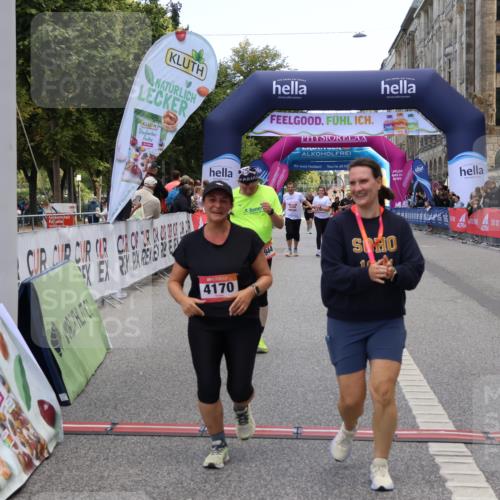 06.09.2026 - CURREX Alsterlauf Strokosch-Dieckow http://msf.ph/oto/10147800 06.09.2026 10:26:15 Ziel 2439, 2468, 4170, 5944 meine-sportfotos.de