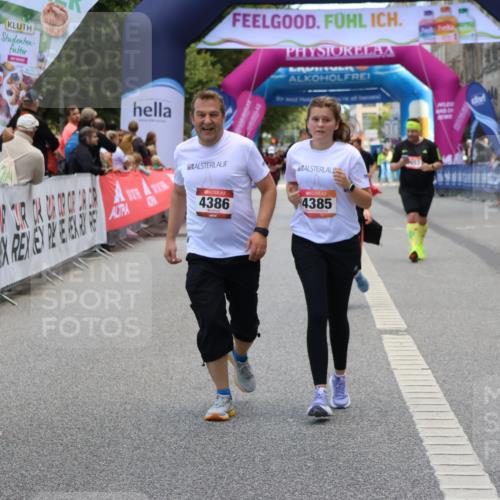 06.09.2026 - CURREX Alsterlauf Strokosch-Dieckow http://msf.ph/oto/10147808 06.09.2026 10:26:22 Ziel 4168, 4170, 4385, 4386, 5944 meine-sportfotos.de