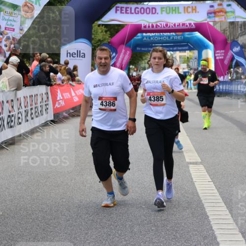 06.09.2026 - CURREX Alsterlauf Strokosch-Dieckow http://msf.ph/oto/10147811 06.09.2026 10:26:22 Ziel 4168, 4170, 4385, 4386, 5944 meine-sportfotos.de