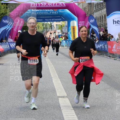 06.09.2026 - CURREX Alsterlauf Strokosch-Dieckow http://msf.ph/oto/10147855 06.09.2026 10:26:32 Ziel 2282, 2283, 3653, 3784, 4168 meine-sportfotos.de