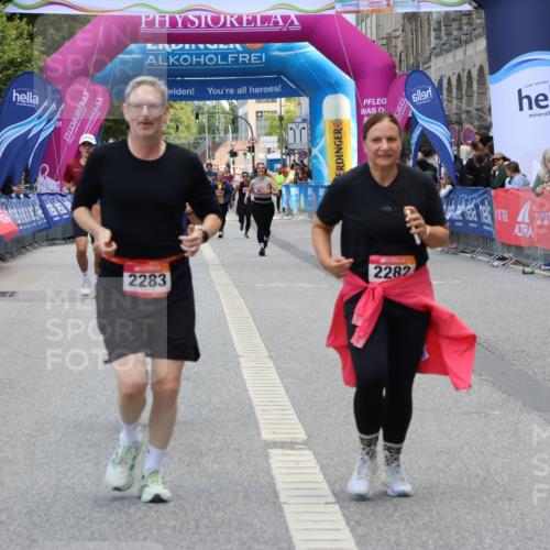06.09.2026 - CURREX Alsterlauf Strokosch-Dieckow http://msf.ph/oto/10147857 06.09.2026 10:26:32 Ziel 2282, 2283, 3653, 3784, 4168 meine-sportfotos.de