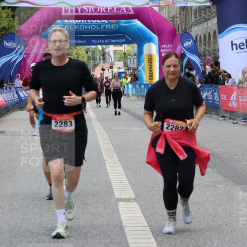 06.09.2026 - CURREX Alsterlauf Strokosch-Dieckow http://msf.ph/oto/10147866 06.09.2026 10:26:32 Ziel 2282, 2283, 3653, 3784, 4168 meine-sportfotos.de