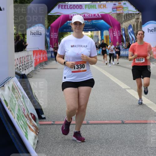 06.09.2026 - CURREX Alsterlauf Strokosch-Dieckow http://msf.ph/oto/10147883 06.09.2026 11:59:20 Ziel 1037, 1038, 1254, 1291, 1304, 1330 meine-sportfotos.de