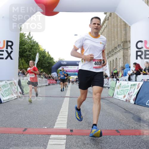 06.09.2026 - CURREX Alsterlauf Yannick Fuchs http://msf.ph/oto/10147891 06.09.2026 09:49:09 Ziel 3533, 3880, 3898, 4037, 4785, 5034, 5068, 5251, 5378, 5448, 5924, 6041, 6236, 6380, 8106 meine-sportfotos.de