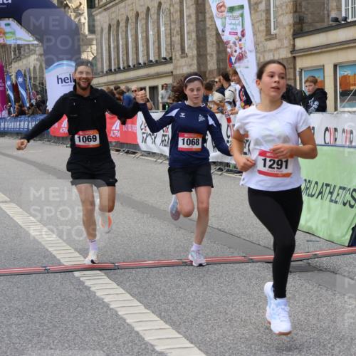 06.09.2026 - CURREX Alsterlauf Strokosch-Dieckow http://msf.ph/oto/10147893 06.09.2026 11:59:26 Ziel 1037, 1038, 1068, 1069, 1173, 1261, 1291, 1330 meine-sportfotos.de