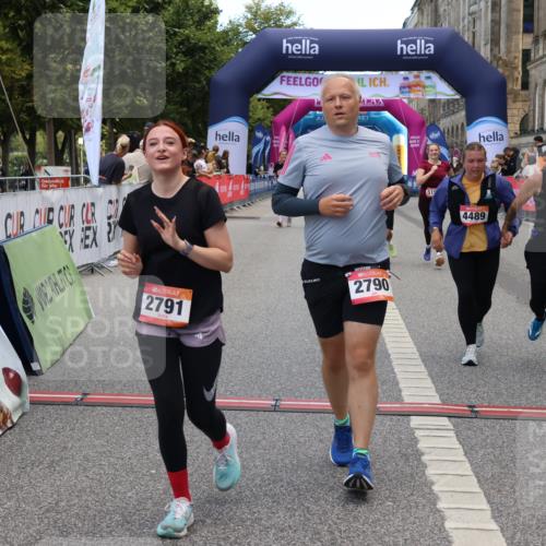 06.09.2026 - CURREX Alsterlauf Strokosch-Dieckow http://msf.ph/oto/10147929 06.09.2026 10:26:58 Ziel 2253, 2790, 2791, 3165, 4484, 4489, 5155, 5156 meine-sportfotos.de