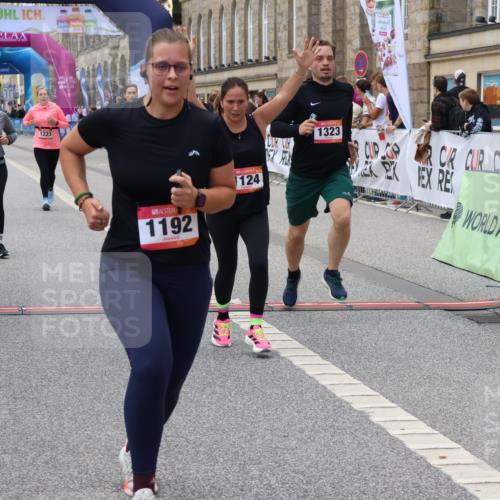 06.09.2026 - CURREX Alsterlauf Strokosch-Dieckow http://msf.ph/oto/10148006 06.09.2026 11:59:53 Ziel 1076, 1098, 1120, 1124, 1192, 1205, 1206, 1223, 1247, 1275, 1323, 1340, 8139 meine-sportfotos.de