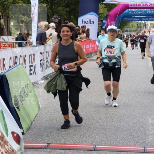 06.09.2026 - CURREX Alsterlauf Strokosch-Dieckow http://msf.ph/oto/10148037 06.09.2026 10:27:18 Ziel 2052, 3783, 5894, 5895 meine-sportfotos.de