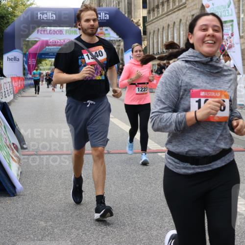 06.09.2026 - CURREX Alsterlauf Strokosch-Dieckow http://msf.ph/oto/10148043 06.09.2026 11:59:58 Ziel 1076, 1124, 1192, 1223, 1247, 1323, 1340 meine-sportfotos.de