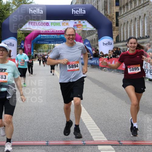 06.09.2026 - CURREX Alsterlauf Strokosch-Dieckow http://msf.ph/oto/10148055 06.09.2026 10:27:20 Ziel 3043, 3783, 5894, 5895 meine-sportfotos.de