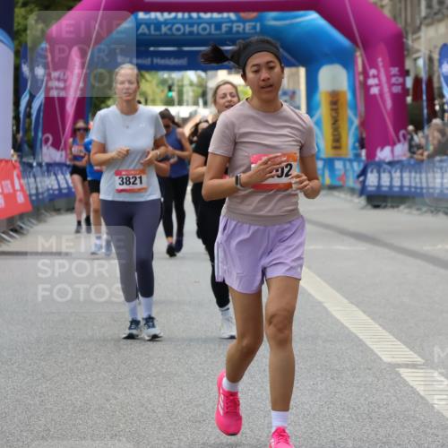 06.09.2026 - CURREX Alsterlauf Strokosch-Dieckow http://msf.ph/oto/10148157 06.09.2026 12:00:33 Ziel 1238, 1325, 1332, 3821, 3822, 8202 meine-sportfotos.de
