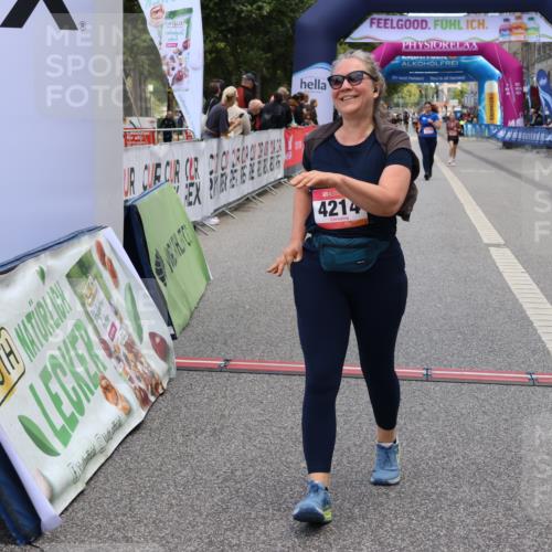 06.09.2026 - CURREX Alsterlauf Strokosch-Dieckow http://msf.ph/oto/10148203 06.09.2026 10:27:57 Ziel 3054, 4214, 4351 meine-sportfotos.de