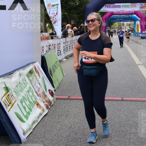 06.09.2026 - CURREX Alsterlauf Strokosch-Dieckow http://msf.ph/oto/10148210 06.09.2026 10:27:57 Ziel 3054, 4214, 4351 meine-sportfotos.de