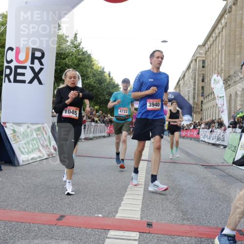 06.09.2026 - CURREX Alsterlauf Yannick Fuchs http://msf.ph/oto/10148232 06.09.2026 09:49:23 Ziel 1045, 2216, 3383, 3845, 3940, 4249, 4722, 4999, 5331, 5667, 5784, 6105, 6123, 6173, 6181, 6240, 6415, 8065 meine-sportfotos.de