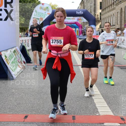 06.09.2026 - CURREX Alsterlauf Strokosch-Dieckow http://msf.ph/oto/10148272 06.09.2026 12:01:14 Ziel 1170, 1177, 1273, 3755, 8018 meine-sportfotos.de