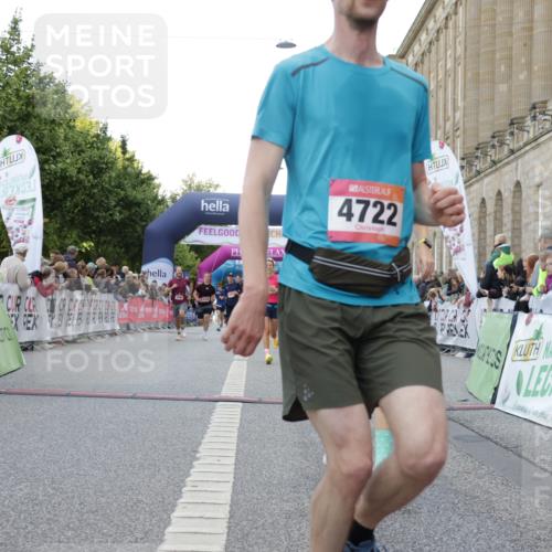 06.09.2026 - CURREX Alsterlauf Yannick Fuchs http://msf.ph/oto/10148283 06.09.2026 09:49:24 Ziel 1045, 2216, 2812, 3246, 3383, 3845, 3940, 4722, 4999, 5331, 5784, 6105, 6123, 6173, 6181, 6240, 8065 meine-sportfotos.de