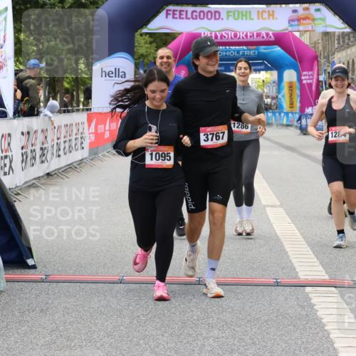 06.09.2026 - CURREX Alsterlauf Strokosch-Dieckow http://msf.ph/oto/10148374 06.09.2026 12:01:48 Ziel 1095, 1284, 1285, 1286, 1288, 8042 meine-sportfotos.de