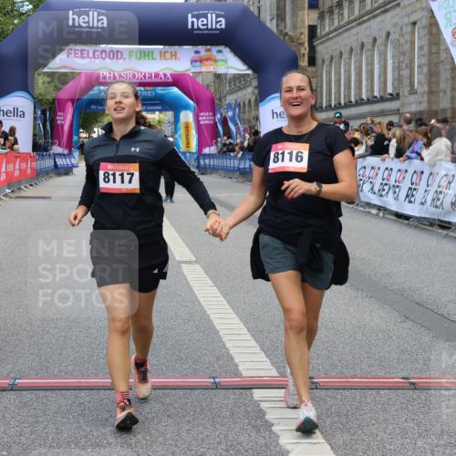 06.09.2026 - CURREX Alsterlauf Strokosch-Dieckow http://msf.ph/oto/10148500 06.09.2026 10:29:20 Ziel 8116, 8117 meine-sportfotos.de