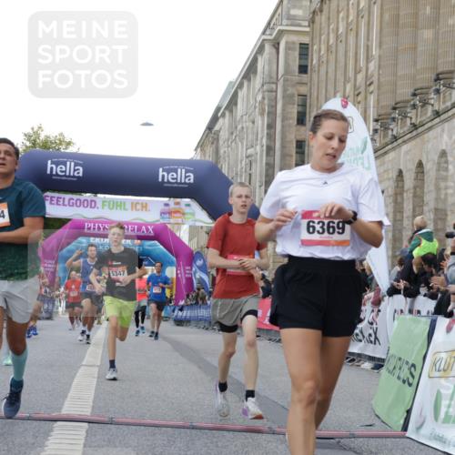 06.09.2026 - CURREX Alsterlauf Yannick Fuchs http://msf.ph/oto/10148561 06.09.2026 09:49:40 Ziel 2373, 2577, 2961, 3223, 3876, 4240, 4275, 4896, 5175, 5347, 6035, 6358, 6369, 8073, 8234 meine-sportfotos.de