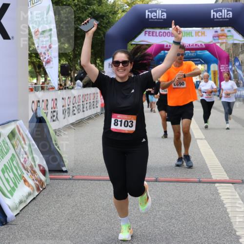 06.09.2026 - CURREX Alsterlauf Strokosch-Dieckow http://msf.ph/oto/10148606 06.09.2026 12:03:08 Ziel 1166, 1167, 1214, 1248, 1282, 1292, 1336, 6390, 8103 meine-sportfotos.de