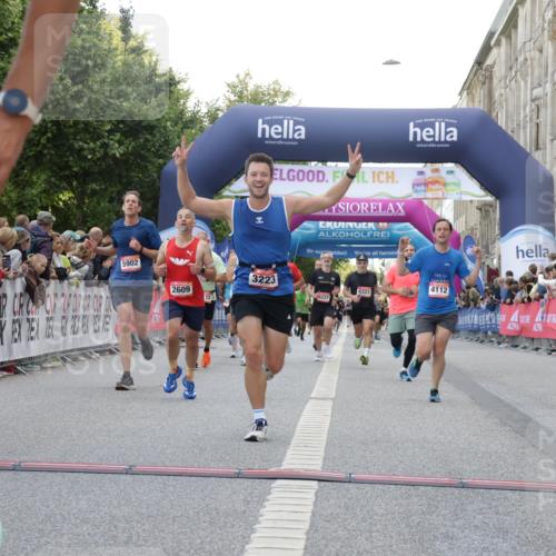 06.09.2026 - CURREX Alsterlauf Yannick Fuchs http://msf.ph/oto/10148609 06.09.2026 09:49:43 Ziel 2180, 2373, 2577, 2609, 2870, 2961, 3113, 3223, 3876, 4112, 4240, 4275, 5175, 5347, 5902, 6035, 6323, 6358, 6369, 8234, 8337 meine-sportfotos.de