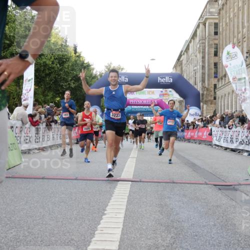 06.09.2026 - CURREX Alsterlauf Yannick Fuchs http://msf.ph/oto/10148628 06.09.2026 09:49:44 Ziel 2180, 2577, 2609, 2870, 2961, 3063, 3113, 3223, 4112, 4212, 4240, 5175, 5347, 5902, 6035, 6323, 6358, 6369, 8234, 8337 meine-sportfotos.de