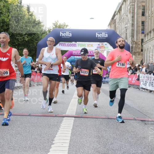 06.09.2026 - CURREX Alsterlauf Yannick Fuchs http://msf.ph/oto/10148717 06.09.2026 09:49:47 Ziel 2180, 2609, 2870, 2961, 3063, 3113, 3223, 3368, 4112, 4212, 5175, 5347, 5902, 6323, 8234, 8337 meine-sportfotos.de