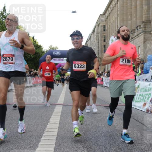 06.09.2026 - CURREX Alsterlauf Yannick Fuchs http://msf.ph/oto/10148772 06.09.2026 09:49:49 Ziel 2180, 2609, 2870, 3063, 3113, 3223, 3368, 4112, 4161, 4212, 4932, 5175, 5346, 5347, 5902, 6323, 8337 meine-sportfotos.de