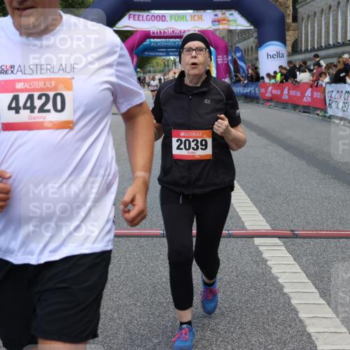 06.09.2026 - CURREX Alsterlauf Strokosch-Dieckow http://msf.ph/oto/10148833 06.09.2026 10:31:07 Ziel 2039, 2409, 4420, 4773 meine-sportfotos.de