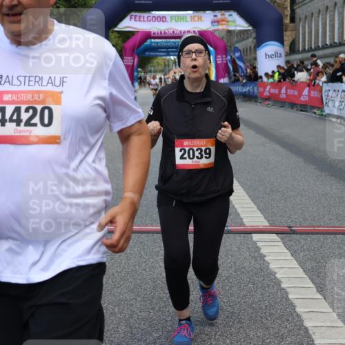 06.09.2026 - CURREX Alsterlauf Strokosch-Dieckow http://msf.ph/oto/10148835 06.09.2026 10:31:07 Ziel 2039, 2409, 4420, 4773 meine-sportfotos.de