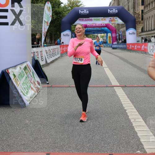 06.09.2026 - CURREX Alsterlauf Strokosch-Dieckow http://msf.ph/oto/10148867 06.09.2026 12:04:27 Ziel 1046, 1071, 1158, 1174, 1178, 1241, 1307 meine-sportfotos.de