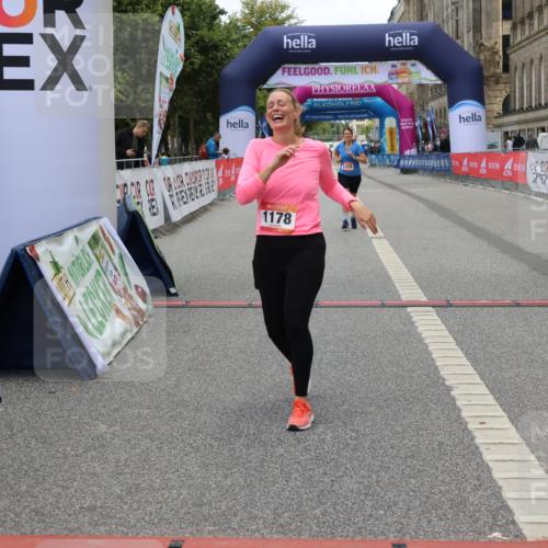 06.09.2026 - CURREX Alsterlauf Strokosch-Dieckow http://msf.ph/oto/10148870 06.09.2026 12:04:27 Ziel 1046, 1071, 1158, 1174, 1178, 1241, 1307 meine-sportfotos.de