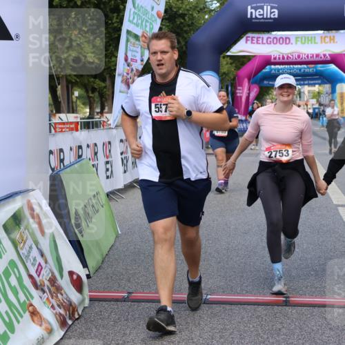 06.09.2026 - CURREX Alsterlauf Strokosch-Dieckow http://msf.ph/oto/10148908 06.09.2026 10:32:00 Ziel 2642, 2753, 2756, 4338, 5437, 5574, 6185 meine-sportfotos.de