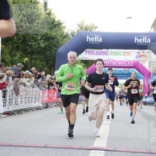 06.09.2026 - CURREX Alsterlauf Yannick Fuchs http://msf.ph/oto/10148922 06.09.2026 09:49:56 Ziel 2094, 2814, 2823, 3063, 3368, 3492, 4142, 4161, 4212, 4428, 4532, 4932, 4951, 4954, 5346, 6010, 6475 meine-sportfotos.de