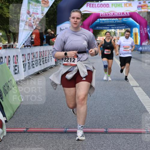 06.09.2026 - CURREX Alsterlauf Strokosch-Dieckow http://msf.ph/oto/10148955 06.09.2026 10:32:22 Ziel 2212, 4002, 5857 meine-sportfotos.de
