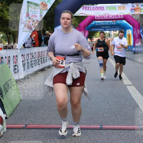 06.09.2026 - CURREX Alsterlauf Strokosch-Dieckow http://msf.ph/oto/10148958 06.09.2026 10:32:22 Ziel 2212, 4002, 5857 meine-sportfotos.de
