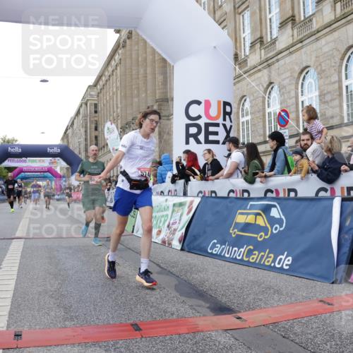 06.09.2026 - CURREX Alsterlauf Yannick Fuchs http://msf.ph/oto/10149047 06.09.2026 09:50:04 Ziel 2020, 2094, 2639, 2814, 2823, 3492, 3739, 4105, 4142, 4393, 4951, 4954, 5316, 5628, 5744, 5834, 6010, 6157, 6428, 6475 meine-sportfotos.de