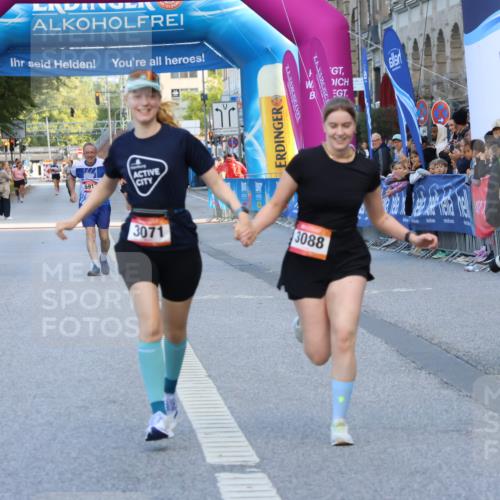 06.09.2026 - CURREX Alsterlauf Strokosch-Dieckow http://msf.ph/oto/10149071 06.09.2026 10:34:20 Ziel 3071, 3088 meine-sportfotos.de